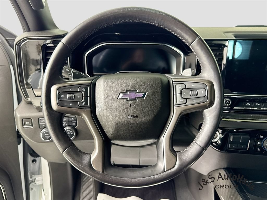 Used 2023 Chevrolet Silverado 1500 ZR2 w/ Technology Package AWD/4WD image 12