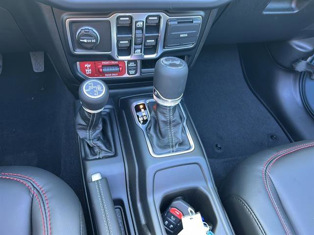 New 2025 Jeep Wrangler Unlimited Rubicon image 13