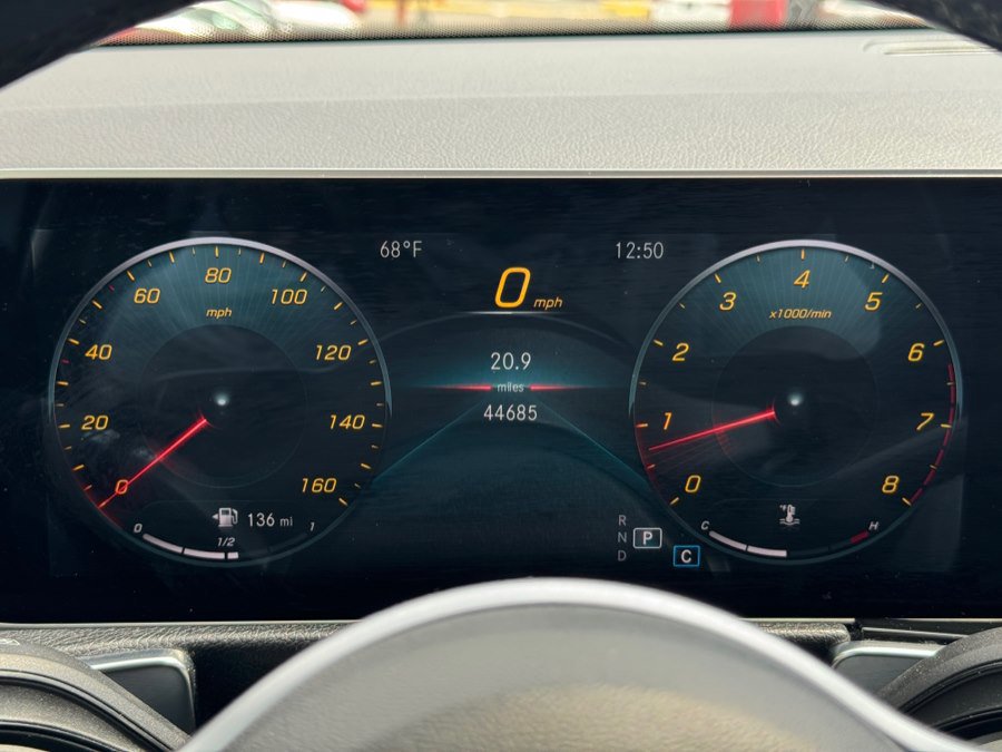 Used 2020 Mercedes-Benz GLB 250 4MATIC image 48