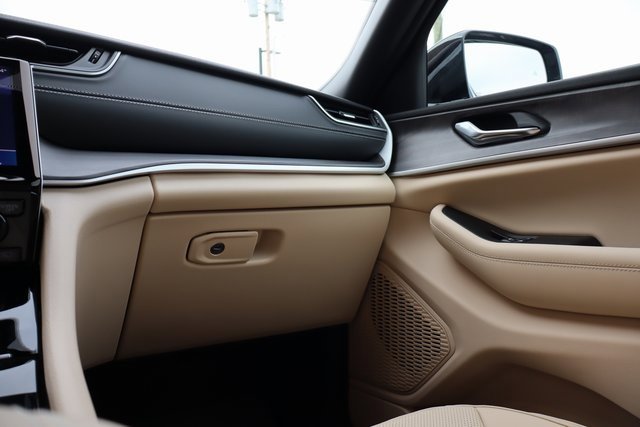 New 2025 Jeep Grand Cherokee Limited image 43