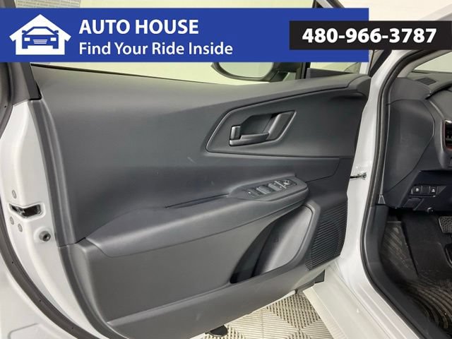 Used 2027 Toyota Prius Plug-In Hybrid FWD image 13