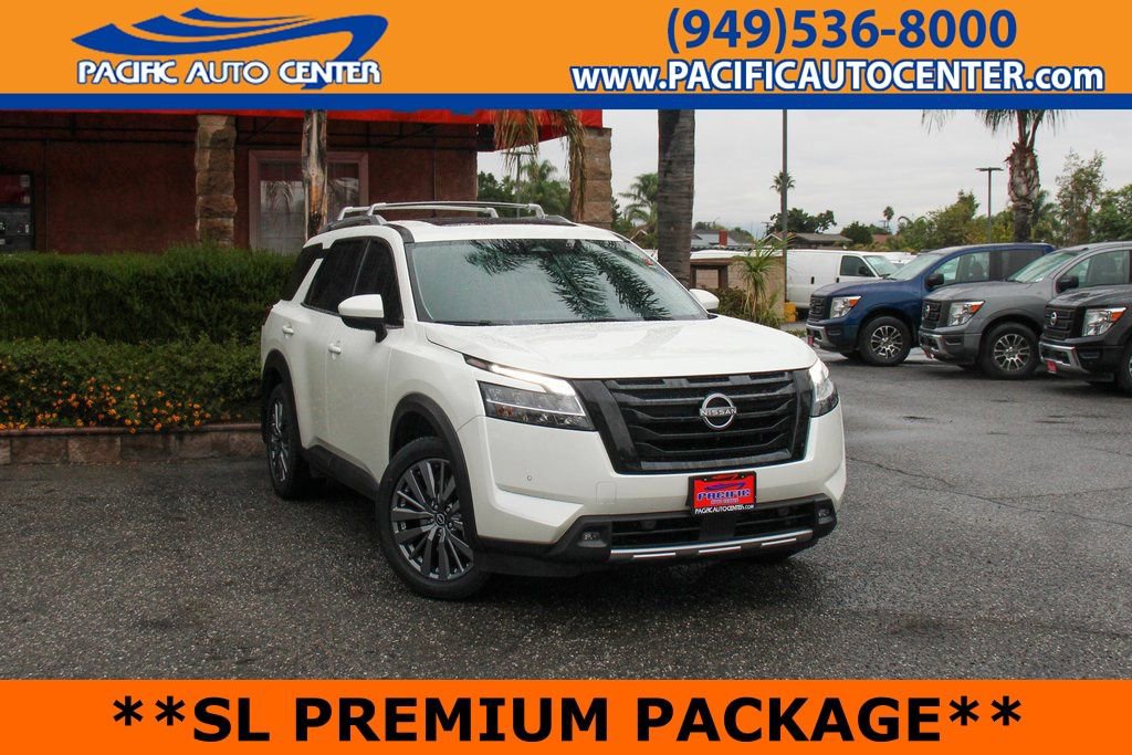 Used 2024 Nissan Pathfinder SL w/ SL Premium Package image 1