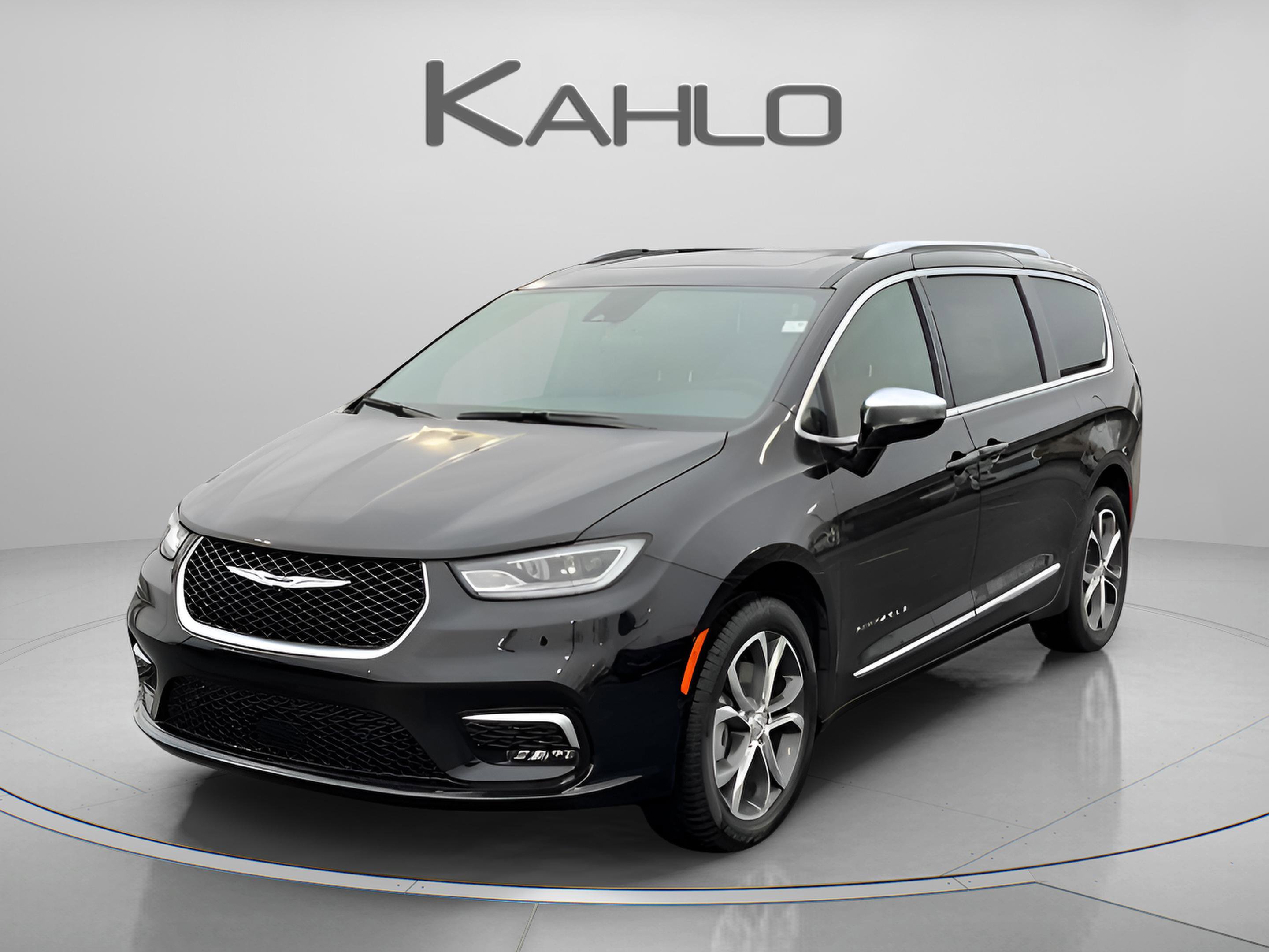 New 2026 Chrysler Pacifica Pinnacle w/ Trailer Tow Group image 1