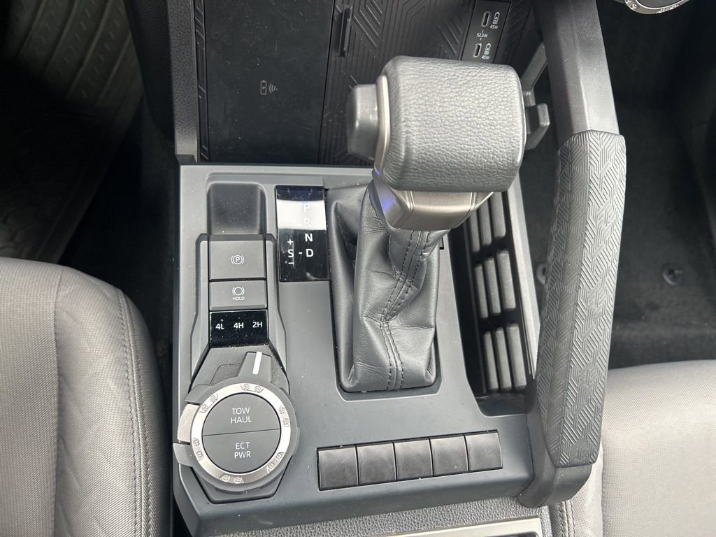 Used 2024 Toyota Tacoma SR5 w/ SR5 Upgrade Package image 29