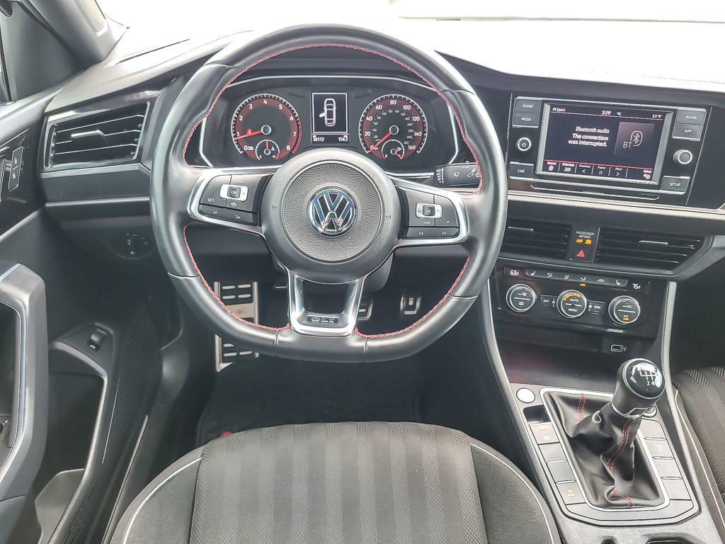 Used 2019 Volkswagen Jetta GLI image 8