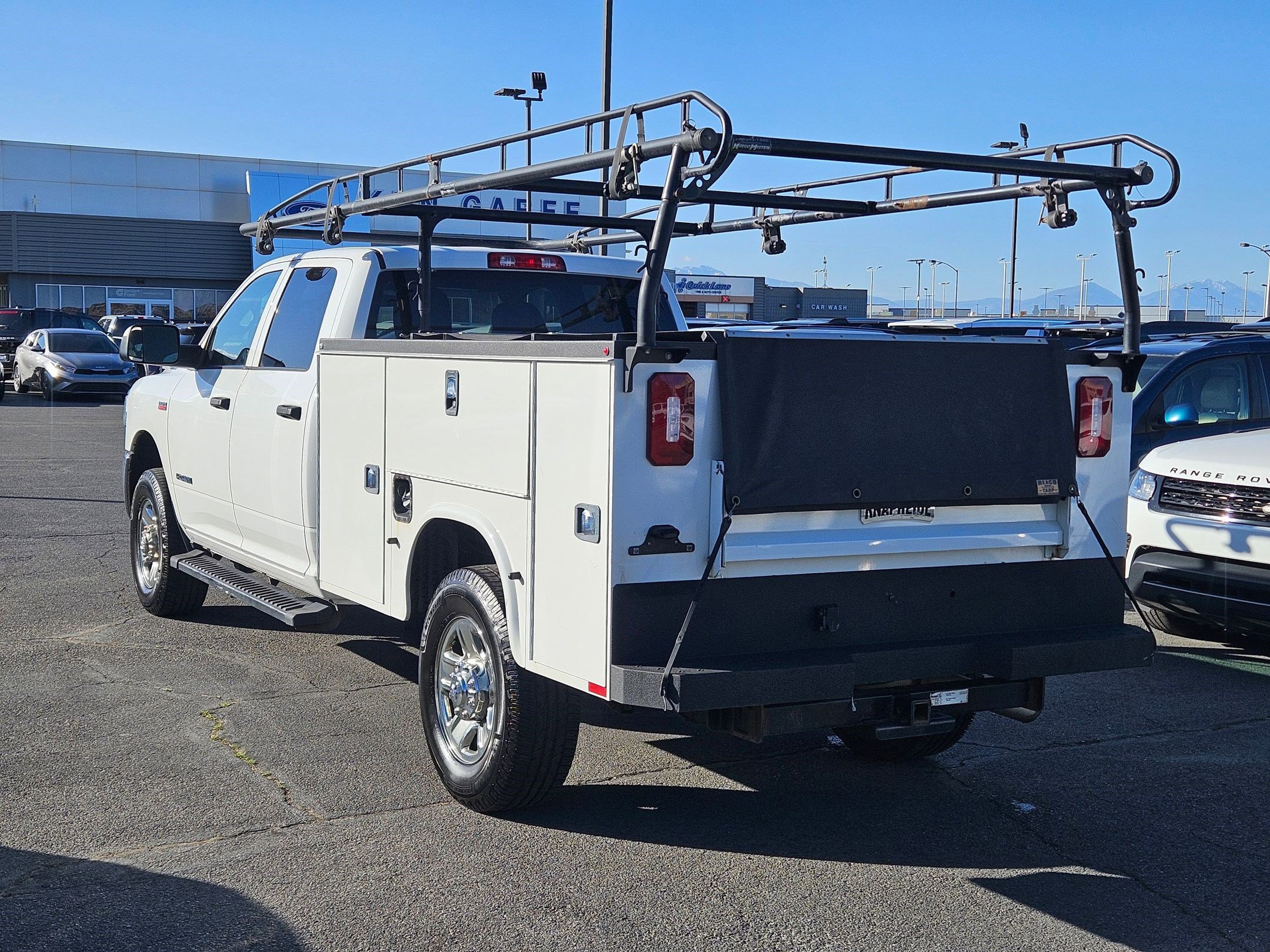Used 2022 RAM 3500 Tradesman w/ Chrome Appearance Group AWD/4WD image 8