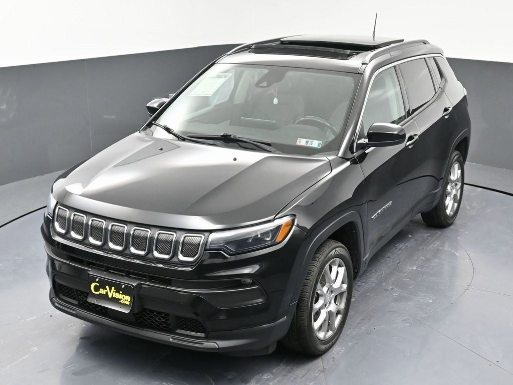 Used 2022 Jeep Compass Latitude w/ Sun and Sound Group image 43