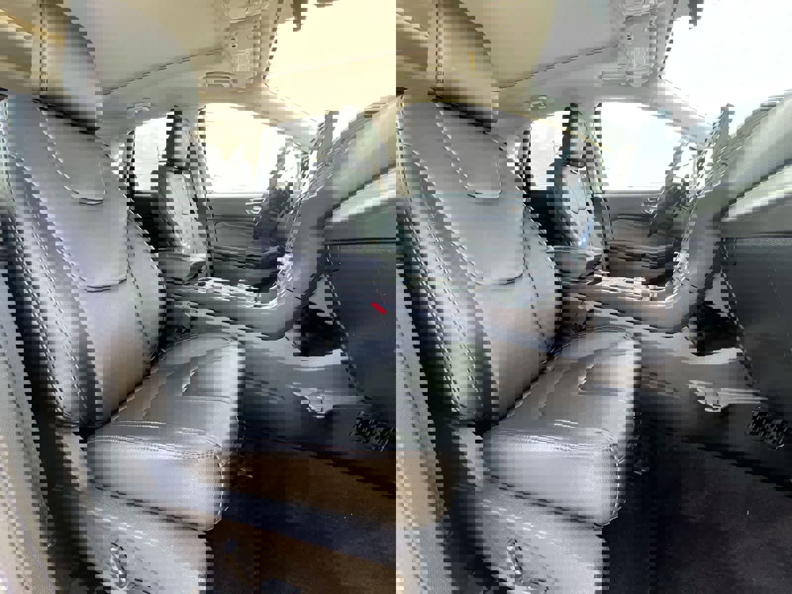 Used 2022 Ford Edge Titanium w/ Class II Trailer Tow Package image 21