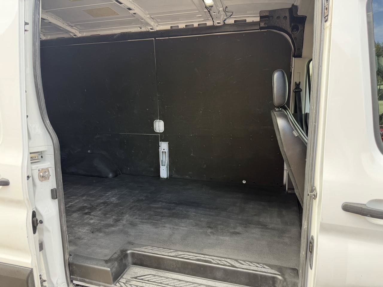 Used 2023 Ford Transit 250 Medium Roof AWD w/ Load Area Protection Package image 29