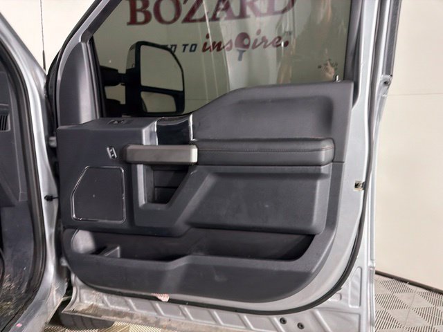Used 2022 Ford F350 Platinum w/ FX4 Off-Road Package AWD/4WD image 35