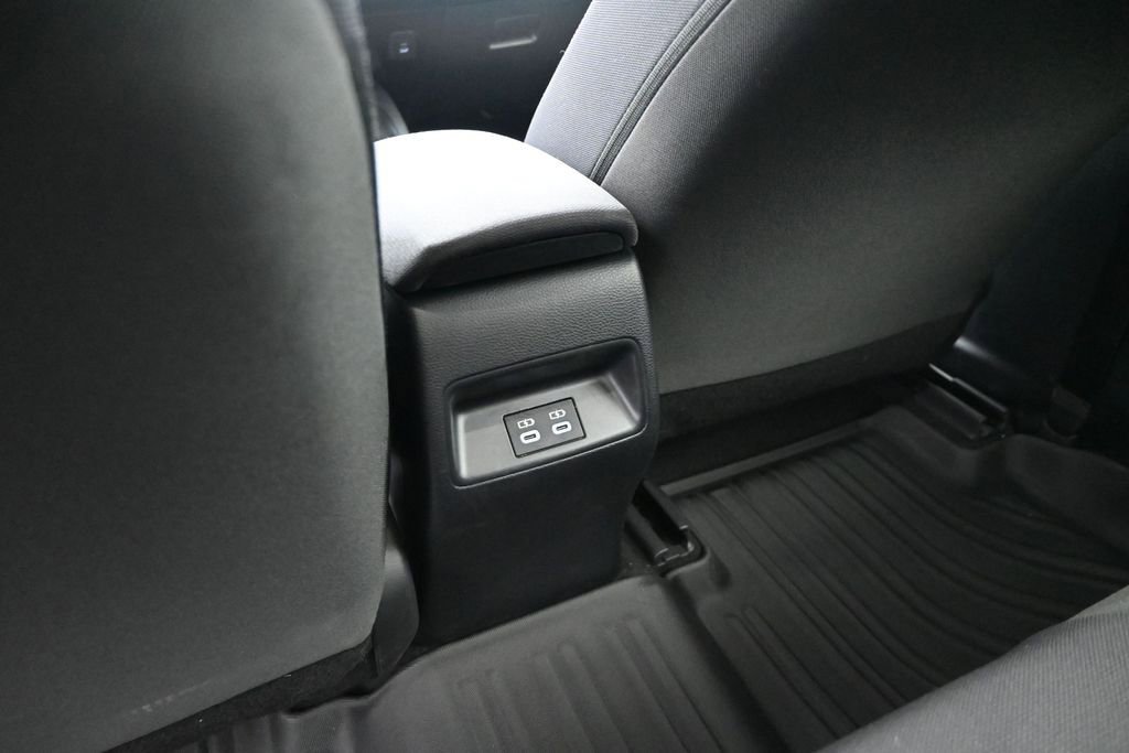 Used 2024 Toyota Corolla LE FWD image 13