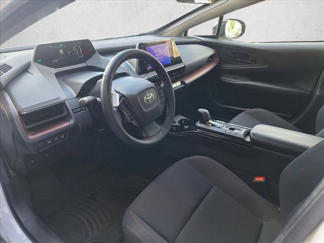 Used 2023 Toyota Prius Prime SE image 9