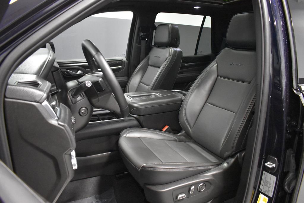 Used 2023 GMC Yukon Denali w/ LPO, Floor Liner Package image 5
