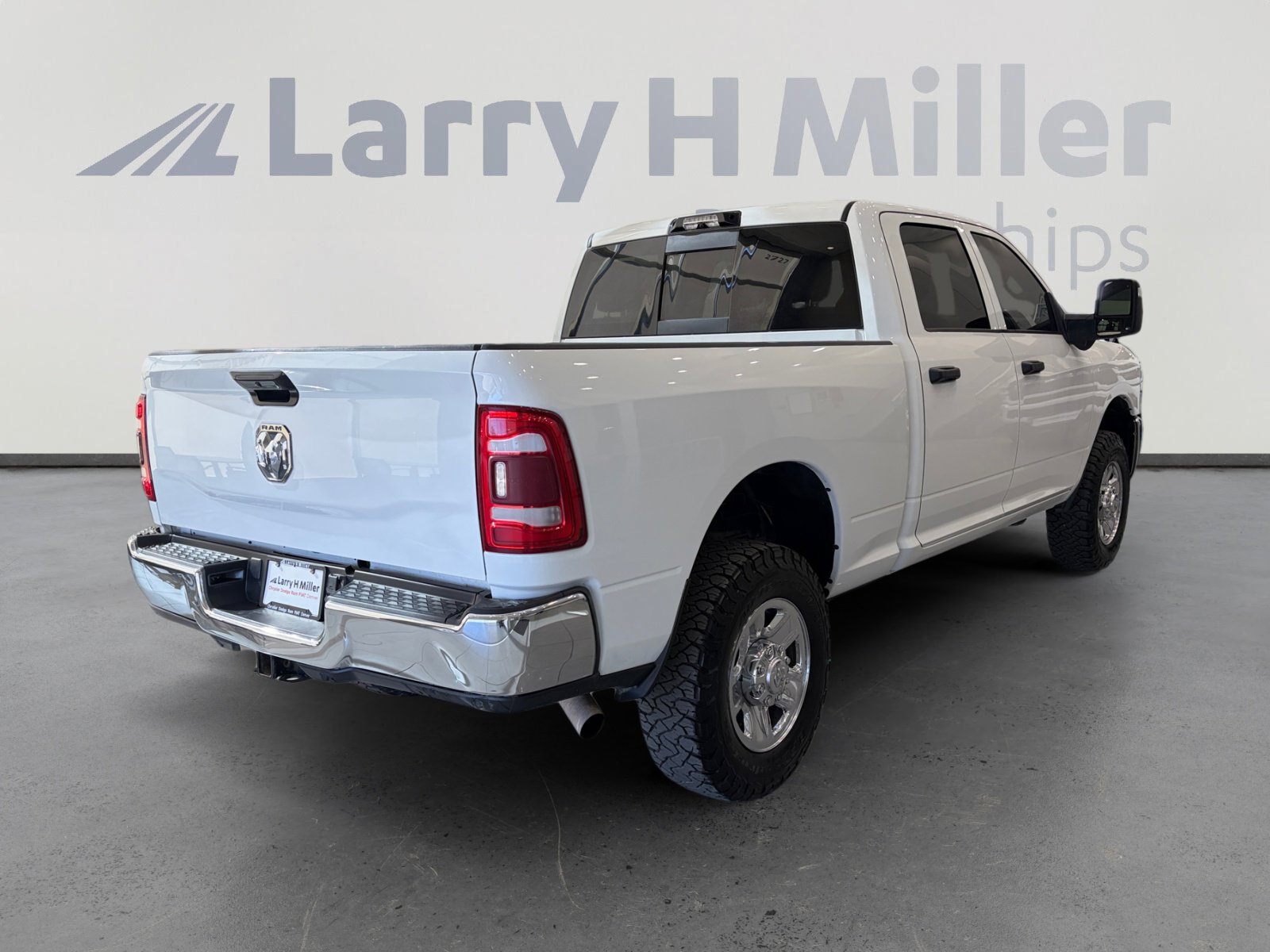 Used 2023 RAM 2500 Tradesman w/ Towing Technology Group AWD/4WD image 5