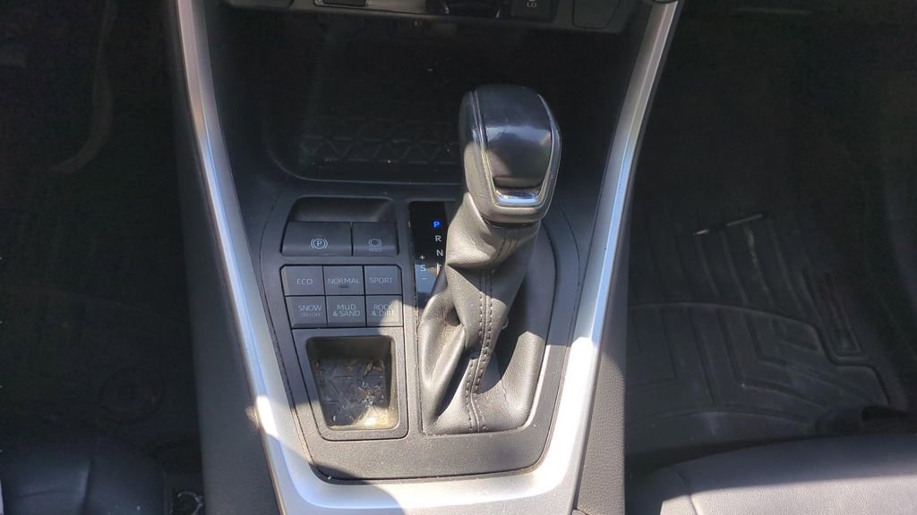 Used 2019 Toyota RAV4 XLE Premium w/ Cold Weather Package image 25