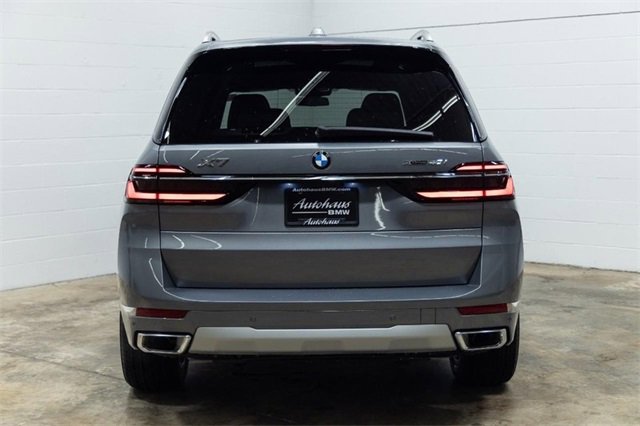 Certified 2025 BMW X7 xDrive40i image 9