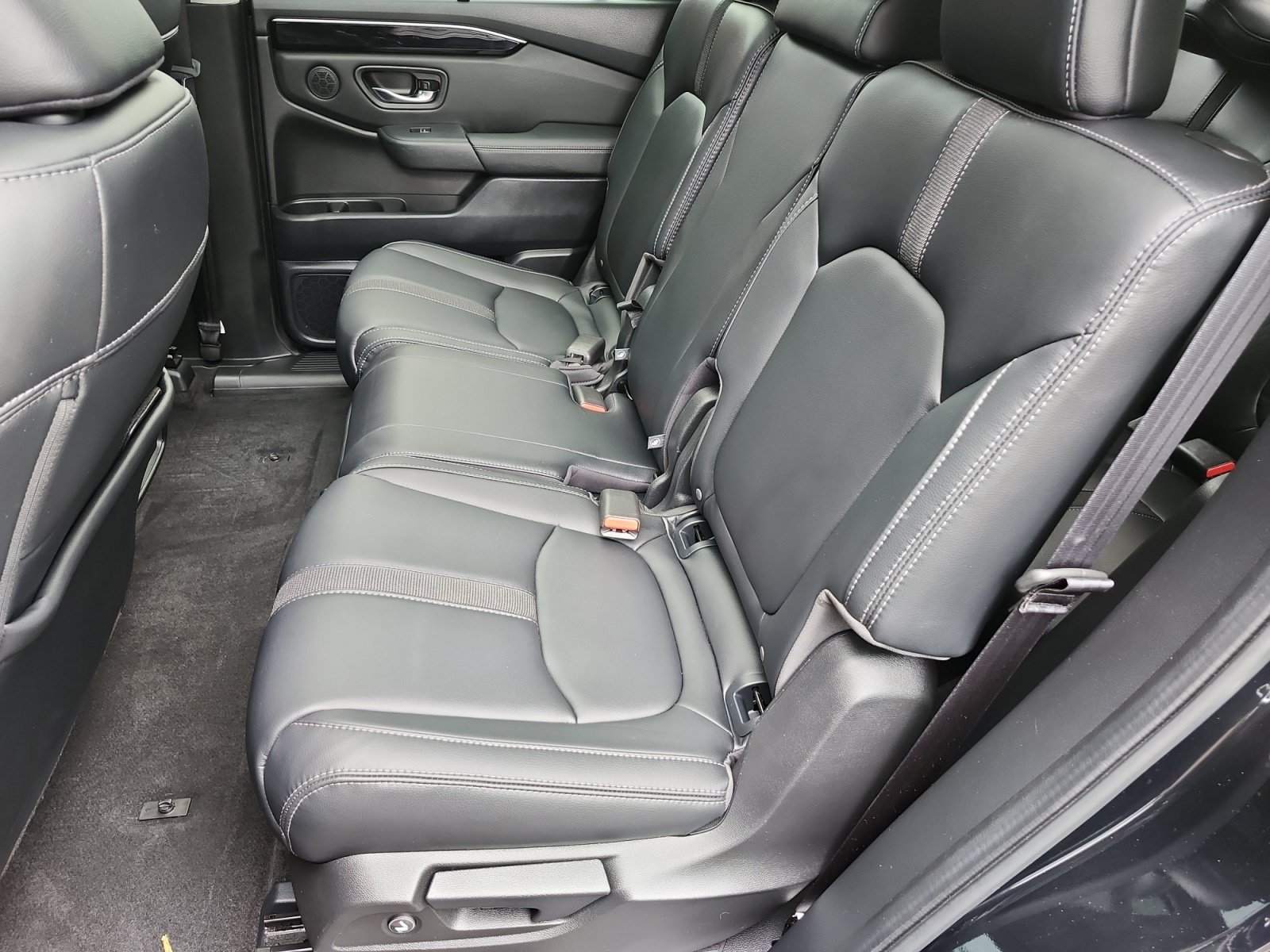 Used 2023 Honda Pilot Touring image 13