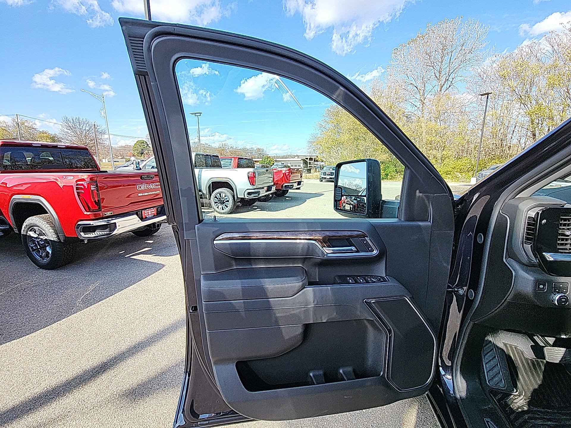 New 2026 GMC Sierra 2500 SLE image 13