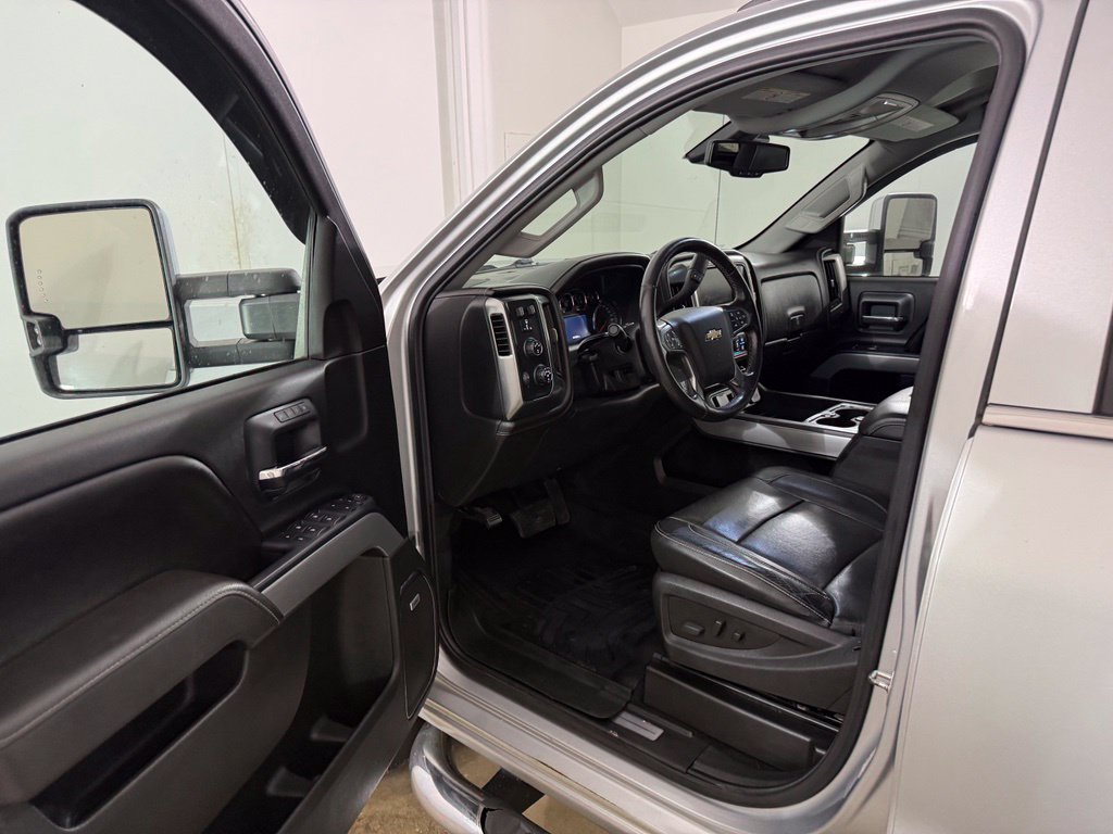 Used 2016 Chevrolet Silverado 2500 LTZ w/ Duramax Plus Package AWD/4WD image 9
