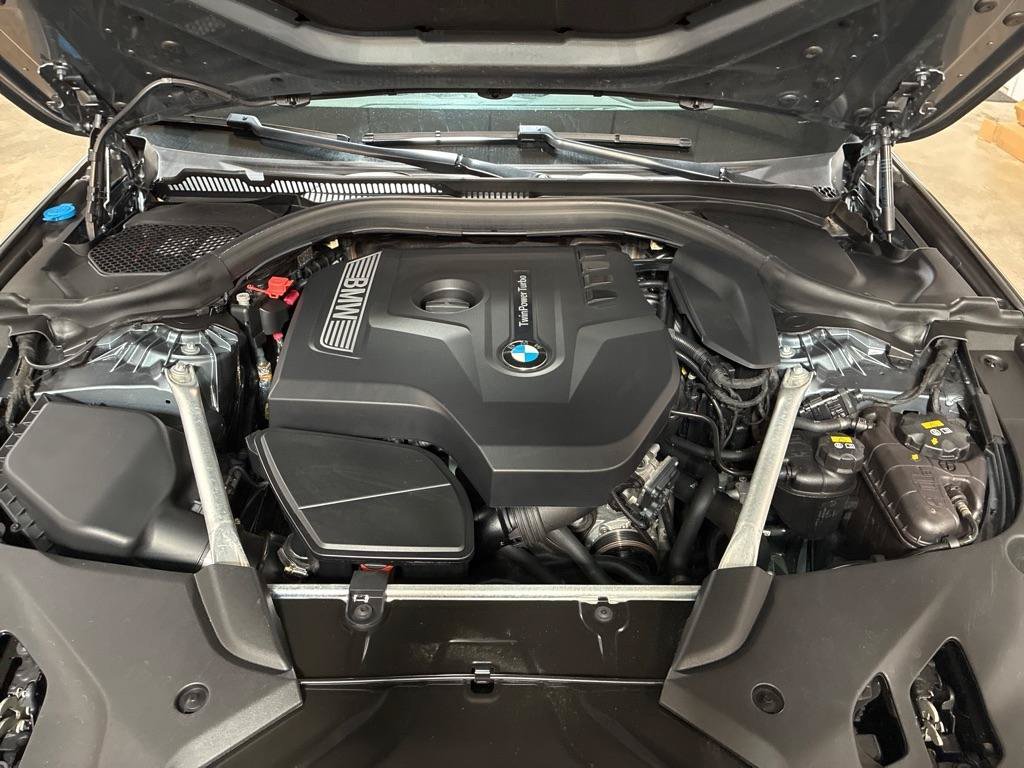 Used 2018 BMW 530i w/ M Sport Package RWD image 32