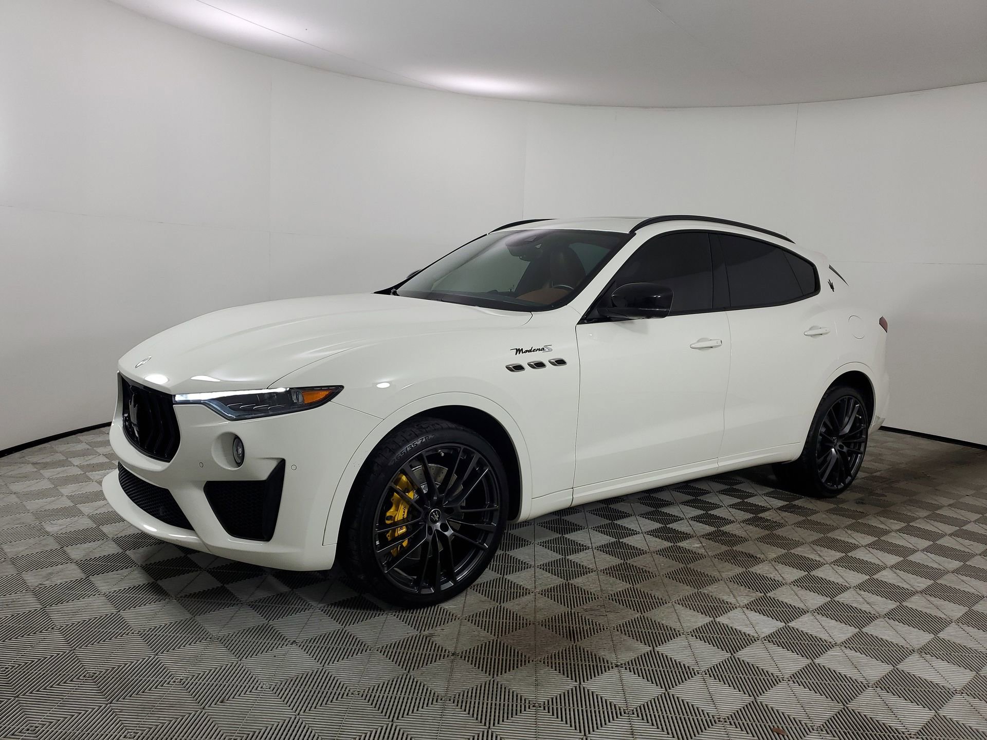 Used 2023 Maserati Levante Modena S image 5