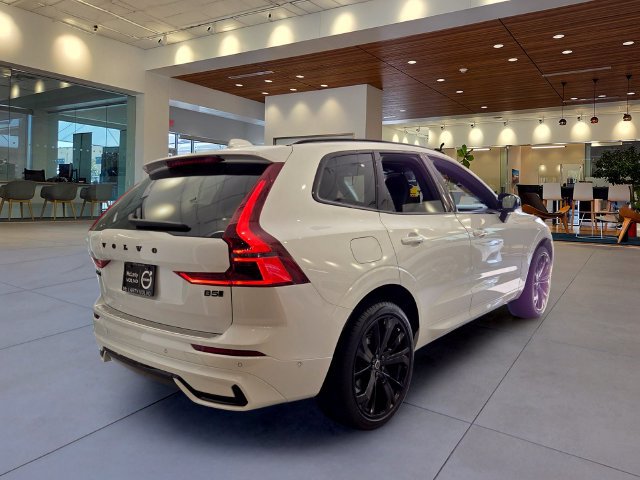 New 2026 Volvo XC60 B5 Ultra w/ Protection Package Premier AWD/4WD image 3