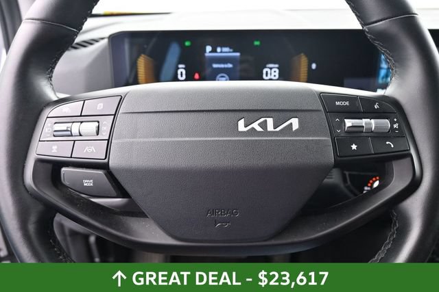 Used 2026 Kia Sportage LX FWD image 31