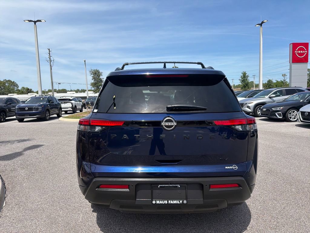 Used 2022 Nissan Pathfinder SV w/ SV Black Package FWD image 6