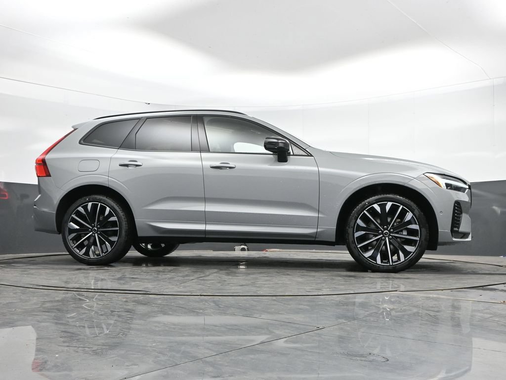 New 2026 Volvo XC60 B5 Ultra w/ Climate Package AWD/4WD image 34