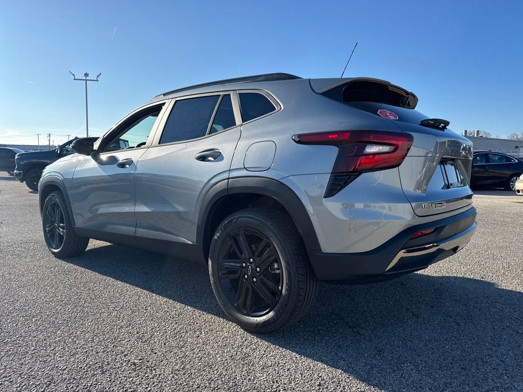 New 2026 Chevrolet Trax ACTIV w/ Sunroof Package FWD image 4
