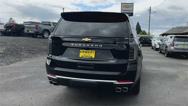 Used 2025 Chevrolet Suburban High Country w/ Sun And Tow Package image 9
