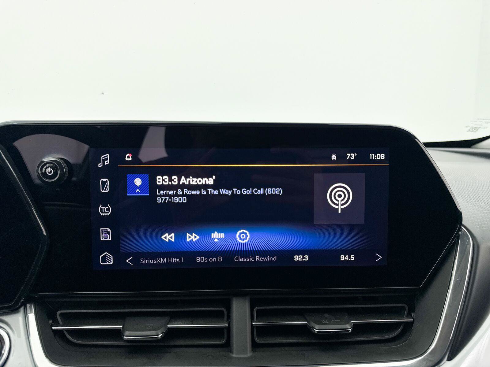 Used 2024 Chevrolet Trax LT w/ Driver Confidence Package FWD image 19