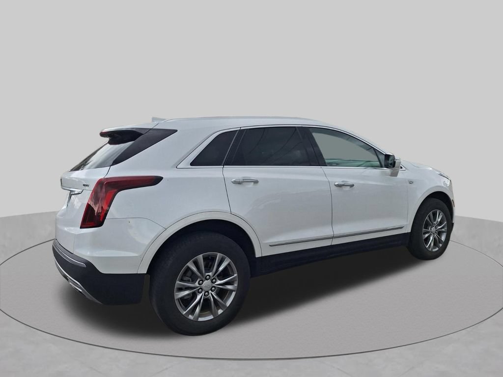 Certified 2023 Cadillac XT5 Premium Luxury FWD image 3