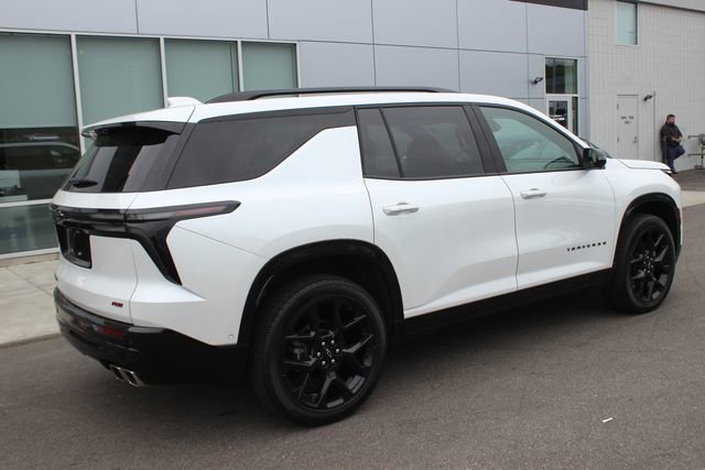 Used 2025 Chevrolet Traverse RS AWD/4WD image 32