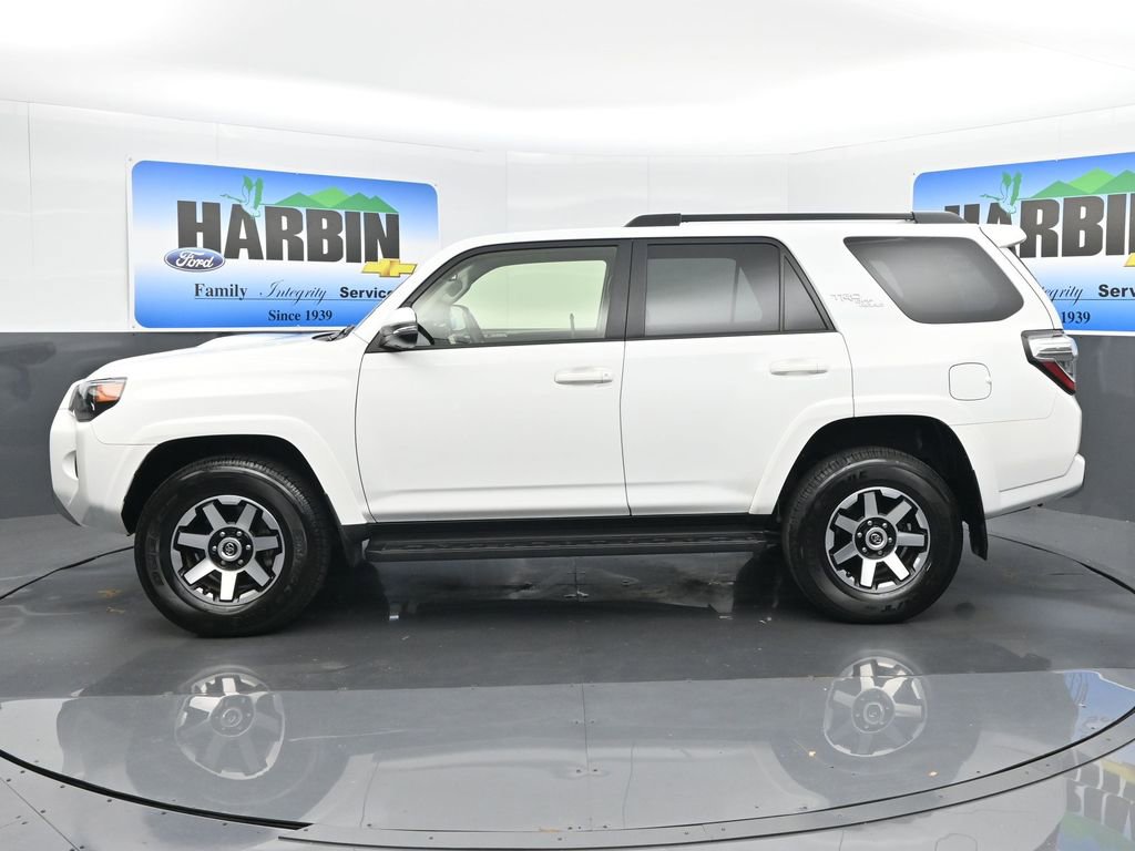 Used 2024 Toyota 4Runner TRD Off-Road Premium image 2