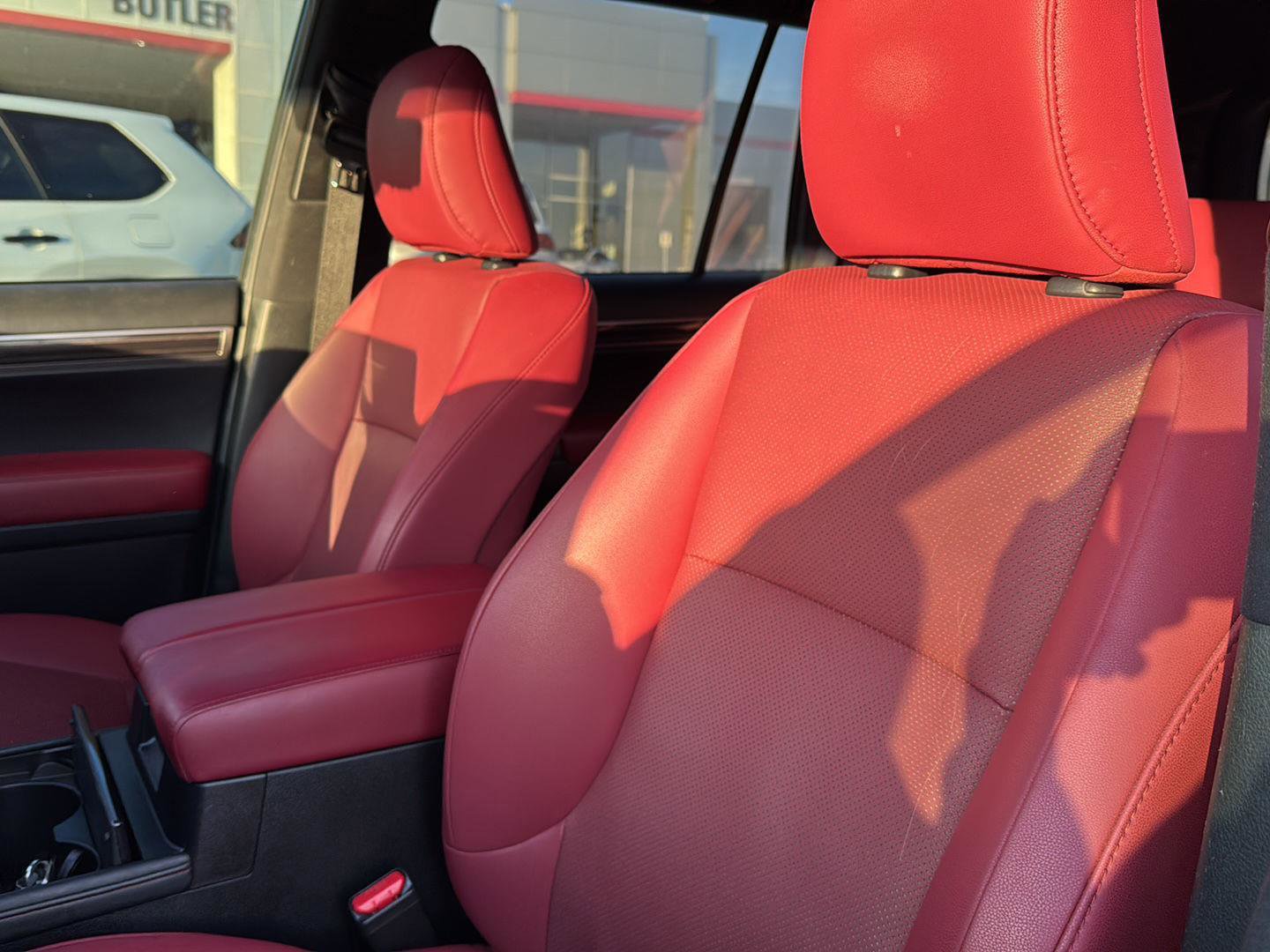 Used 2022 Lexus GX 460 Premium w/ Premium Package image 26