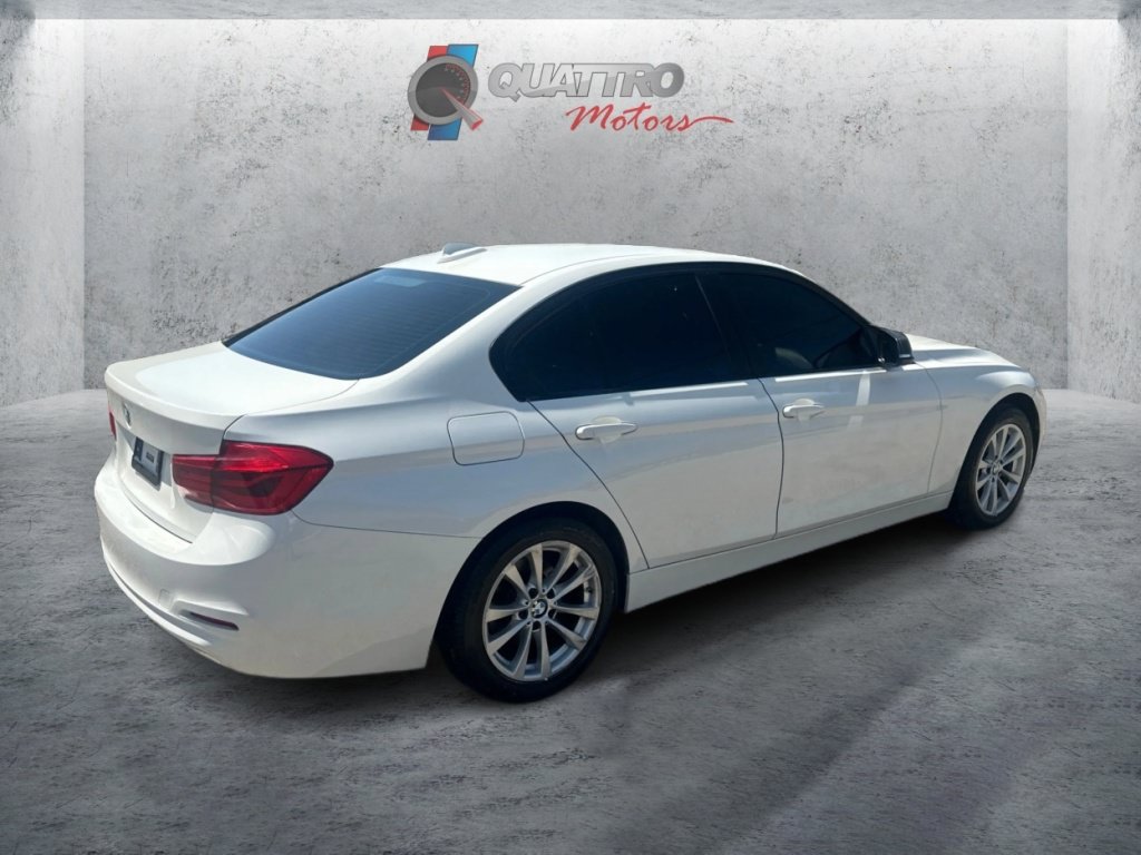 Used 2018 BMW 320i xDrive Sedan AWD/4WD image 6