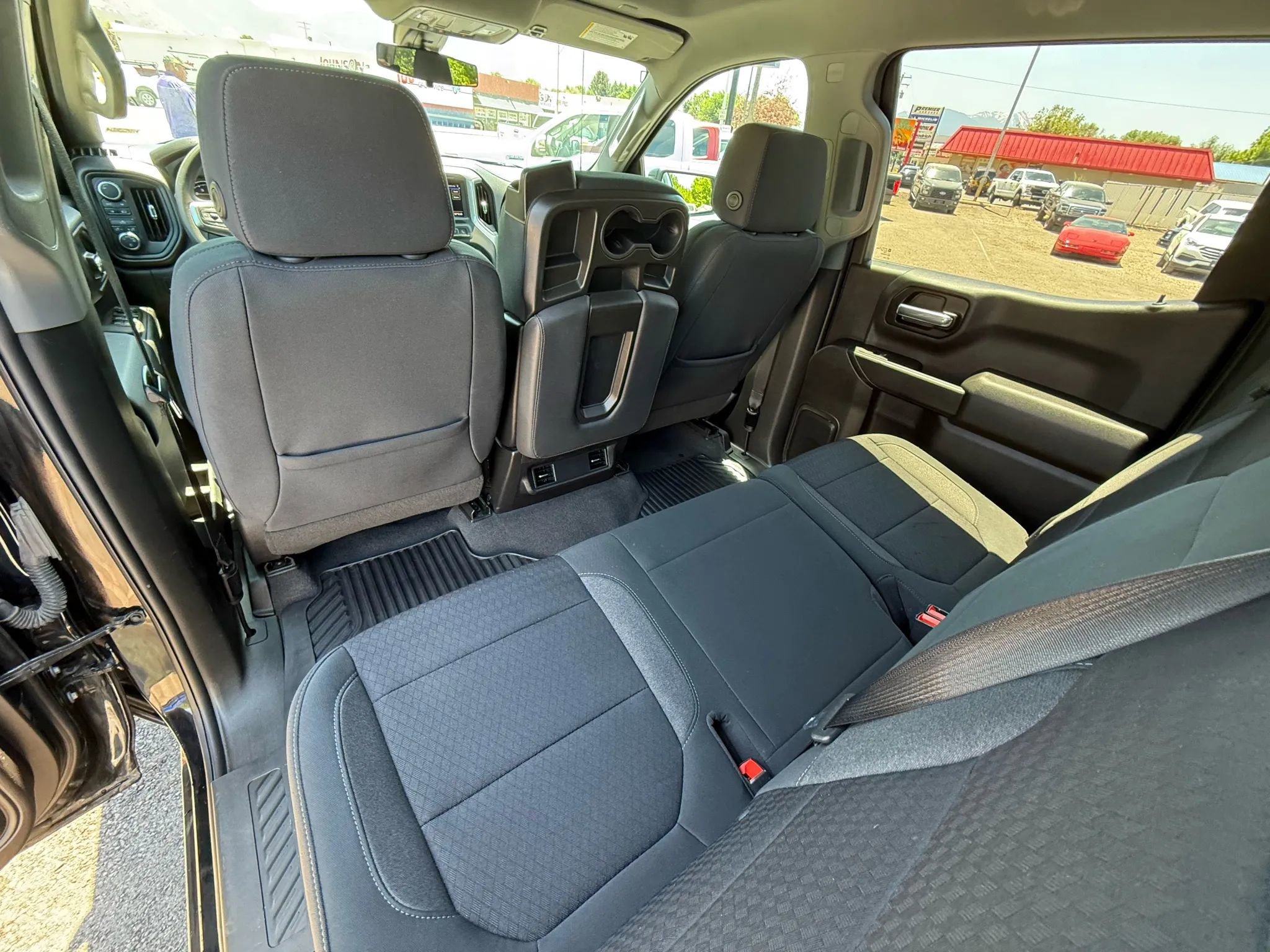 Used 2022 Chevrolet Silverado 1500 Custom w/ Safety Confidence Package image 18