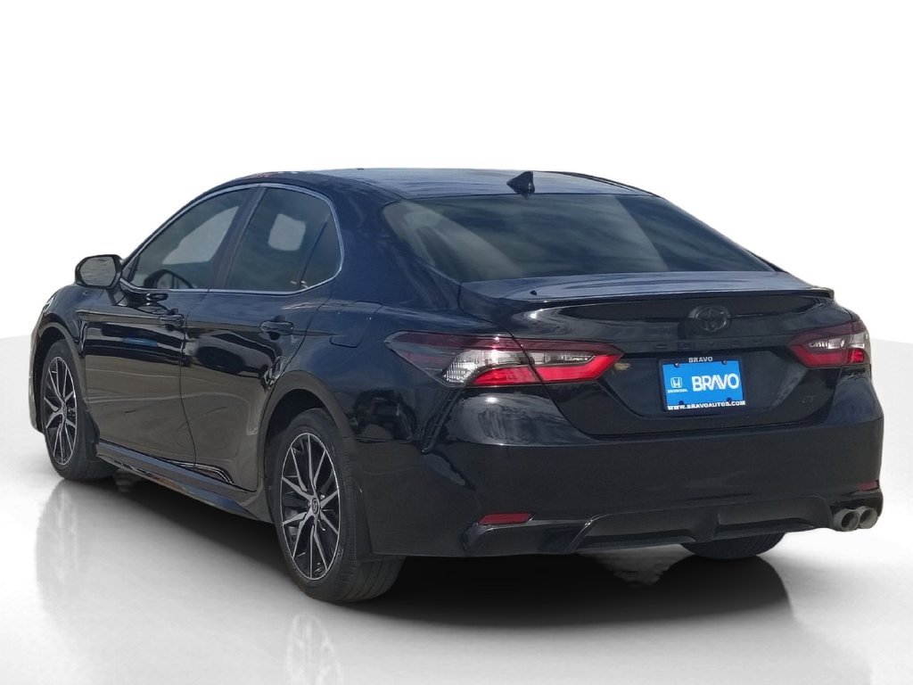 Used 2024 Toyota Camry SE FWD image 8