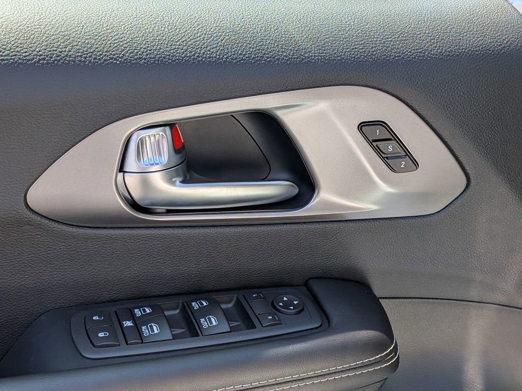 New 2026 Chrysler Pacifica Select image 15