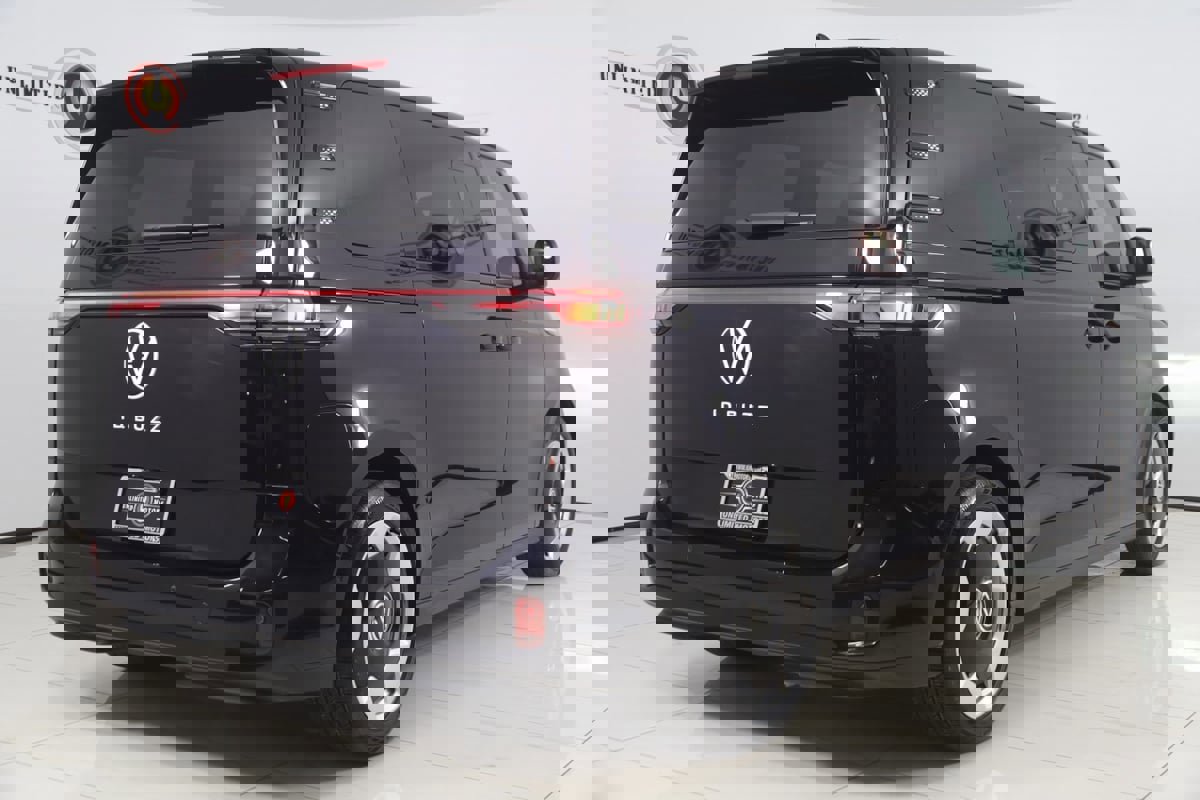 Used 2025 Volkswagen ID. Buzz Pro S image 3