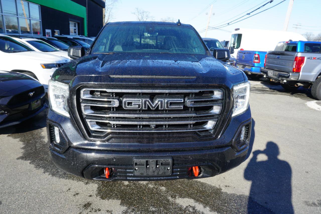 Used 2021 GMC Sierra 1500 AT4 w/ AT4 Premium Package AWD/4WD image 3