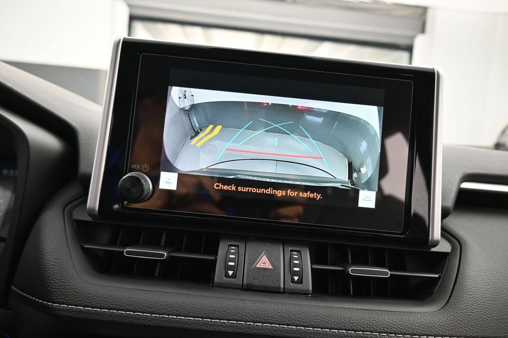 Used 2025 Toyota RAV4 XLE Premium FWD image 22