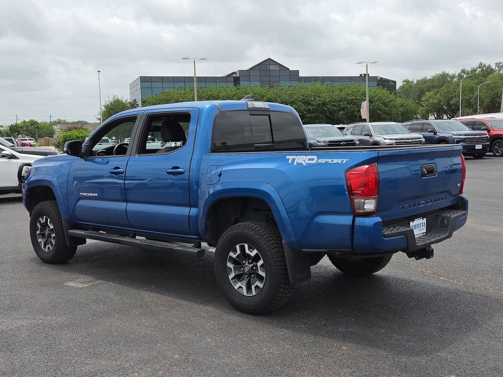 Used 2017 Toyota Tacoma SR5 RWD image 15