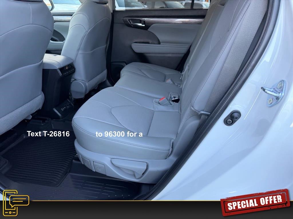 Used 2026 Toyota Highlander Limited image 8