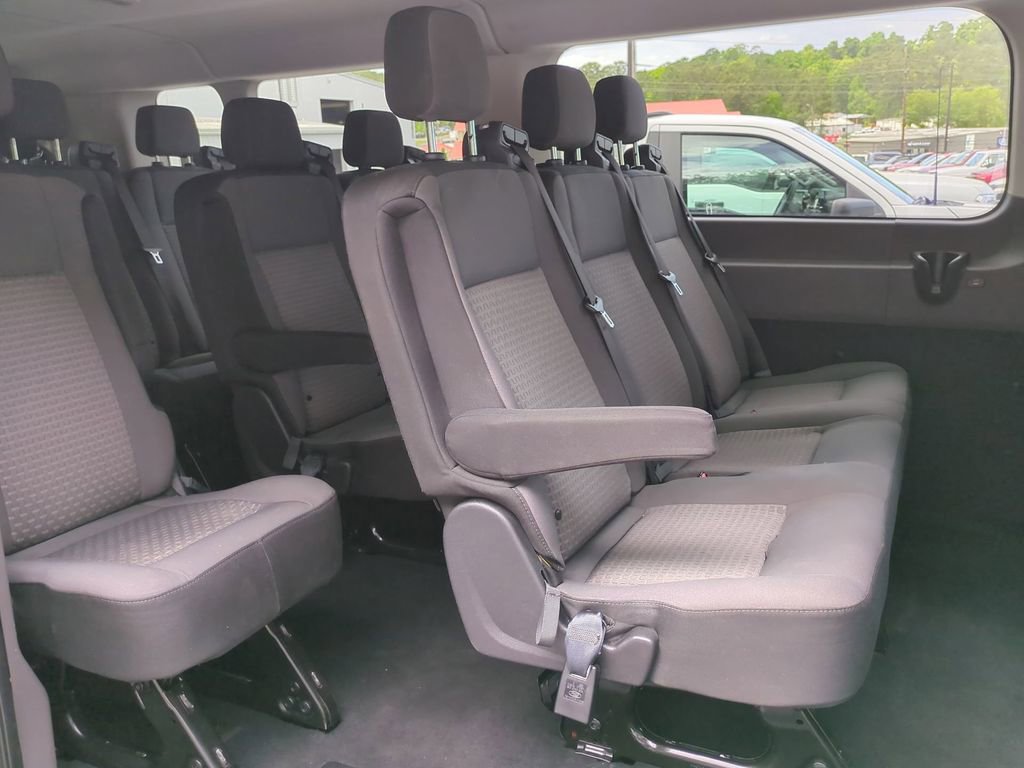 Used 2023 Ford Transit 350 XLT image 18