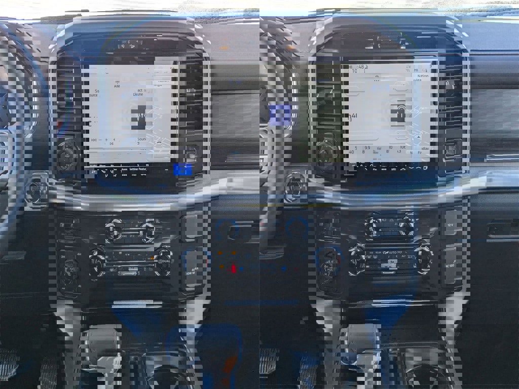 New 2026 Ford F150 Lariat w/ Equipment Group 502A High image 13