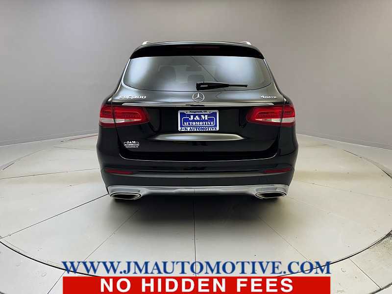 Used 2019 Mercedes-Benz GLC 300 4MATIC image 4