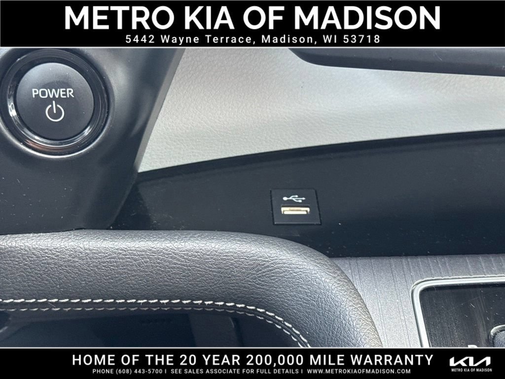 Used 2025 Toyota Sienna XLE AWD/4WD image 27