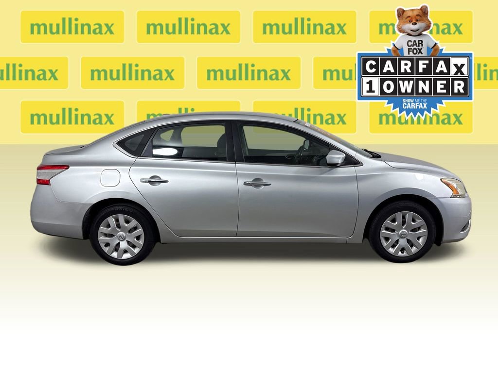 Used 2015 Nissan Sentra SV FWD image 2
